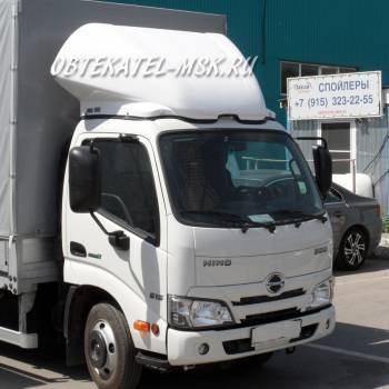 Обтекатель (спойлер) на Хино 300 Hino 300