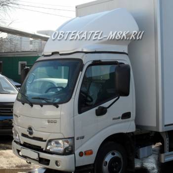 Обтекатель (спойлер) на Хино 300 Hino 300