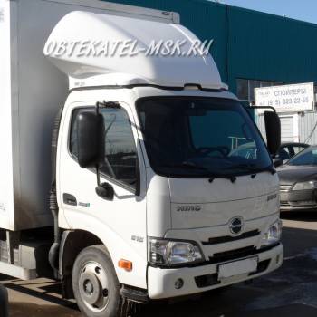 Обтекатель (спойлер) на Хино 300 Hino 300