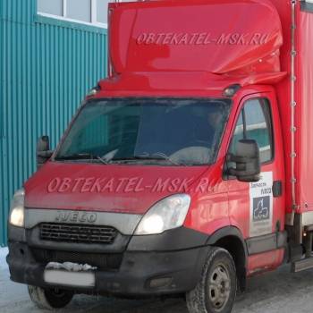 Обтекатель (спойлер) на Ивеко Дейли (Iveco Daily) красный