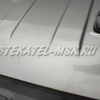 Оклейка крыши защитной полиуретановой пленкой под обтекателем Оклейка крыши защитной полиуретановой пленкой под обтекателем